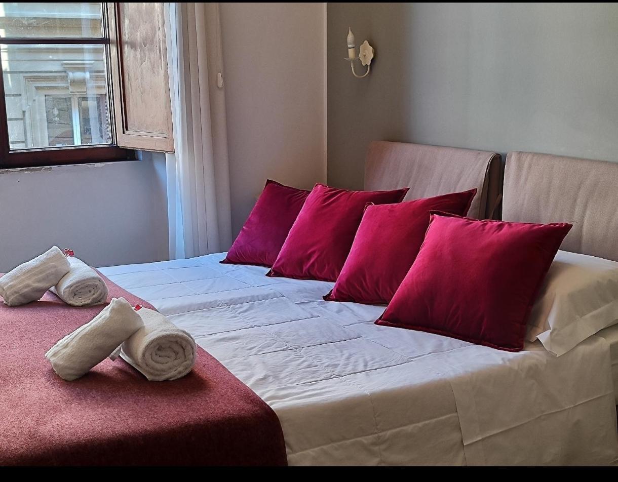 B&B Dimora Sassetti 6 ฟลอเรนซ์ ภายนอก รูปภาพ