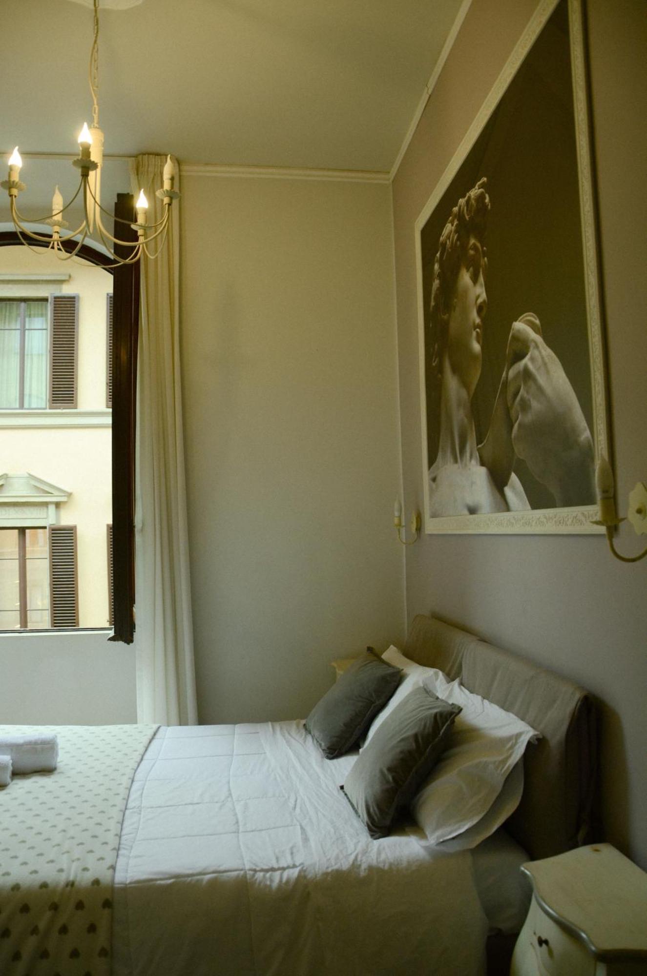 B&B Dimora Sassetti 6 ฟลอเรนซ์ ภายนอก รูปภาพ